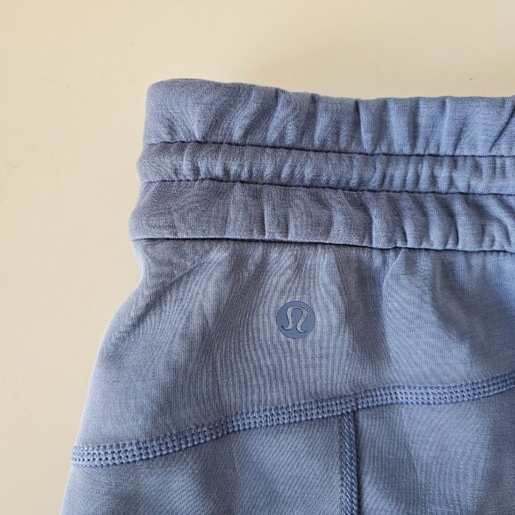 NWT LULULEMON OASB Oasis Blue Softstreme High Rise 4" Shorts 4 - Picture 6 of 7